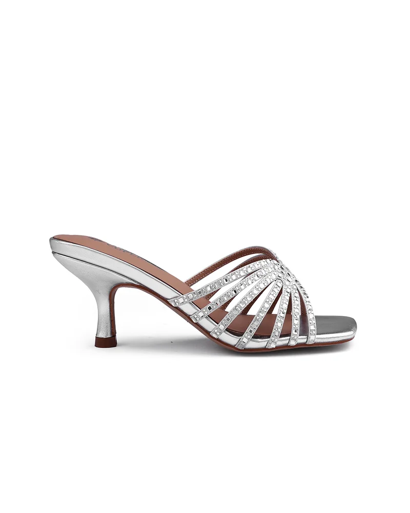 كابلي صنادل نسائية بكعب وأشرطة متشابكة