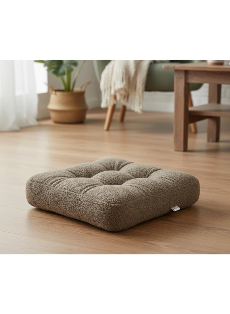 أي كي دي سي وسادة مربعة مخملية فائقة النعومة من AKDC للزينة على الأريكة وغرفة الجلوس - لون بني دافئ، 45×45×7 سم - Image 2