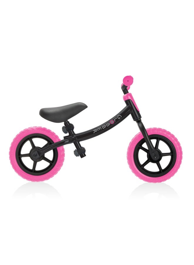 GLOBBER دراجة التوازن جلوبير GO BIKE باللون الوردي النيون (عجلات 8.5 إنش) - Image 5