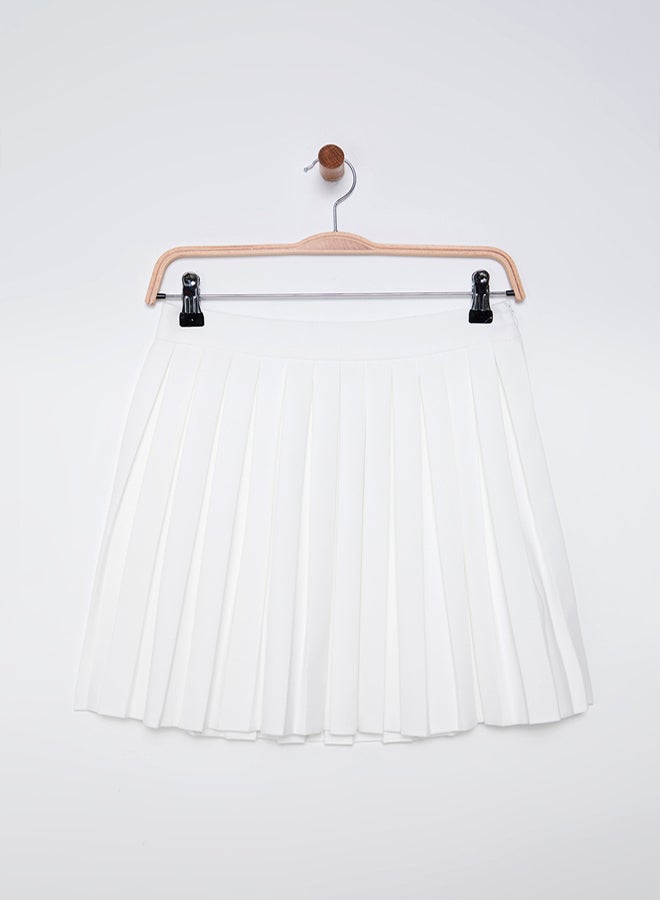 trendyol White Pleated Mini Woven Skirt  - Image 4