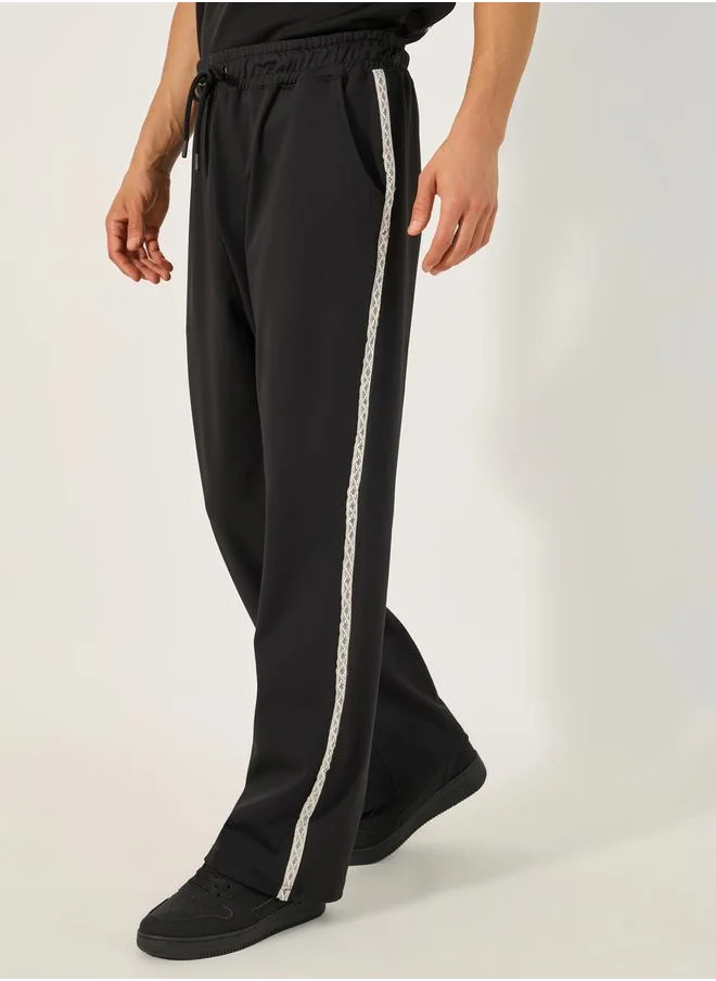 ستايلي Mid Rise Relaxed Fit Joggers with Drawstring