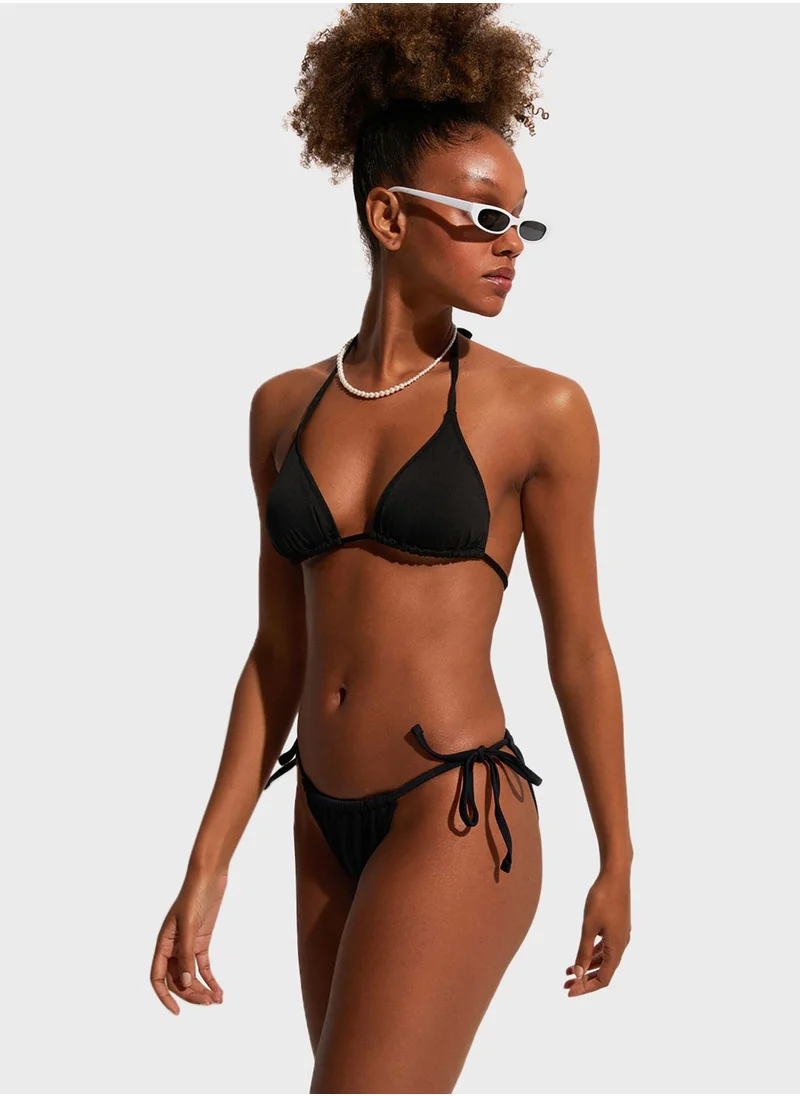 JUNE Strap Bikini Top