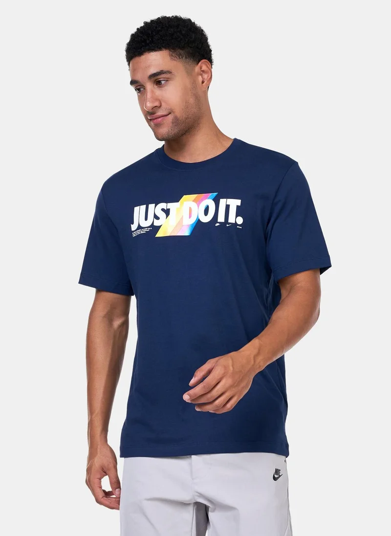 نايكي Men's Sportswear Just Do It T-Shirt