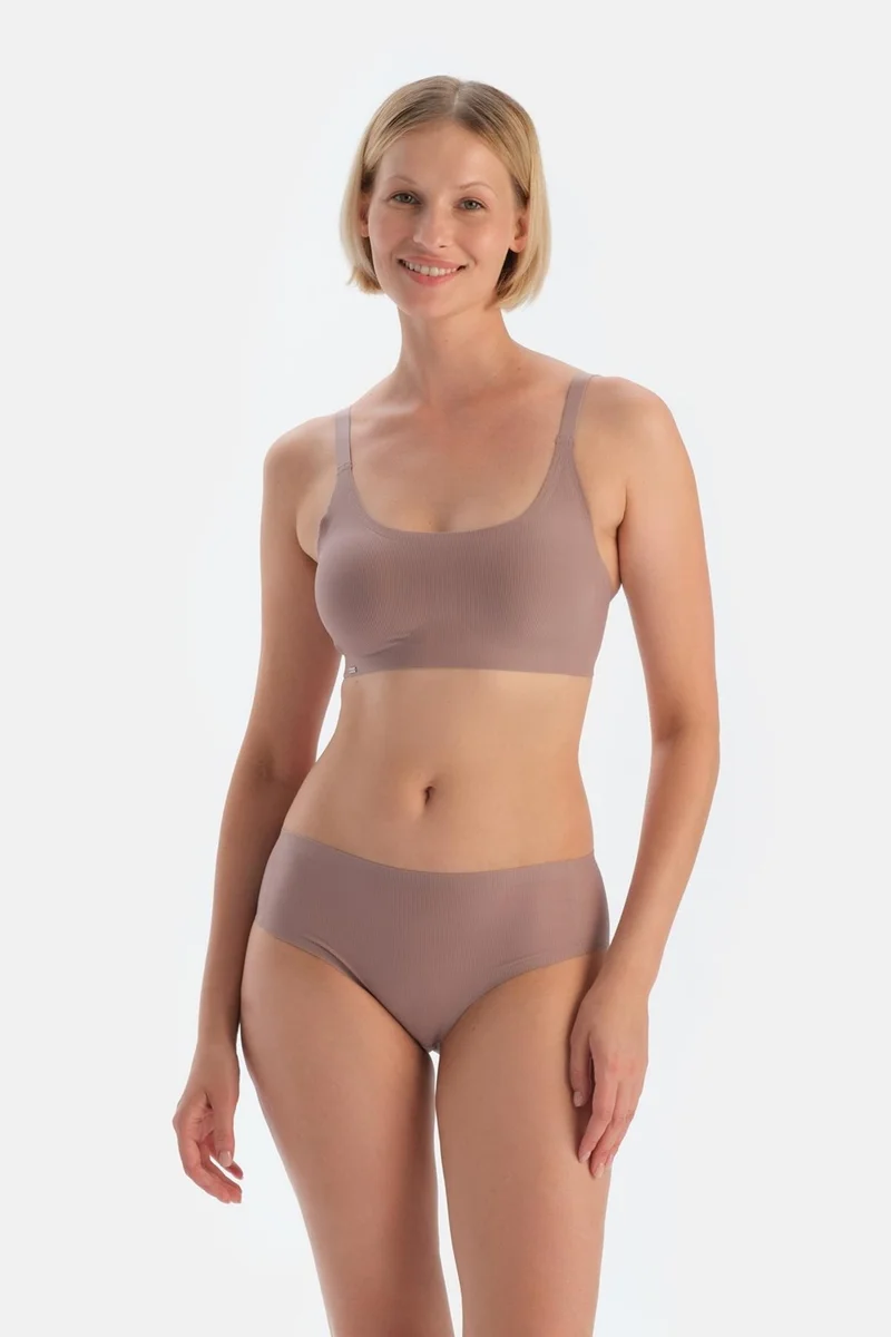 داجي Vison 1122KC Seamless Underwire Bra