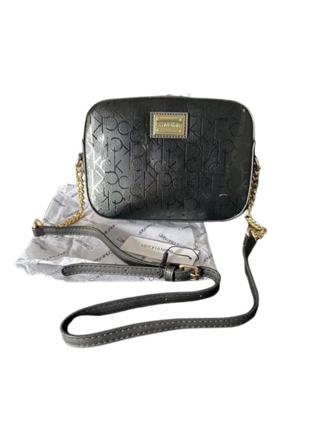 CALVIN KLEIN JEANS PLUS Calvin Klein innovative bag for women