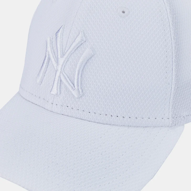NEW ERA Men's New York Yankees Diamond Era Essential 9FORTY Cap