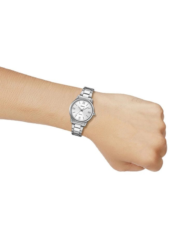كاسيو Enticer Analog Women’s Watch LTP‑1303DD‑7AVDF, 35.5mm Silver Dial with Roman & Index Markers, Ion‑Plated Stainless Steel Case & Bracelet, 50 m WR - Image 2