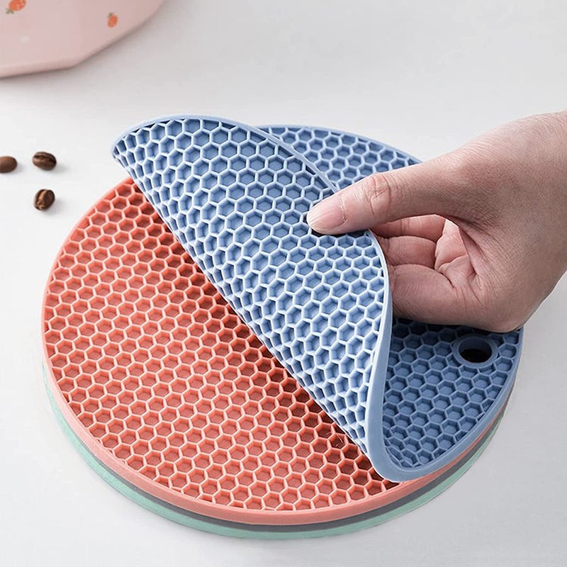 P Plus Fire P Plus Fire Silicone Trivet Mat for Hot Dishes Pot Holder Hot Pad to Portect Your Table and Countertop Silicone Hot Pads for Kitchen Silicone Trivets (Multi, Set of 2)  - Image 5
