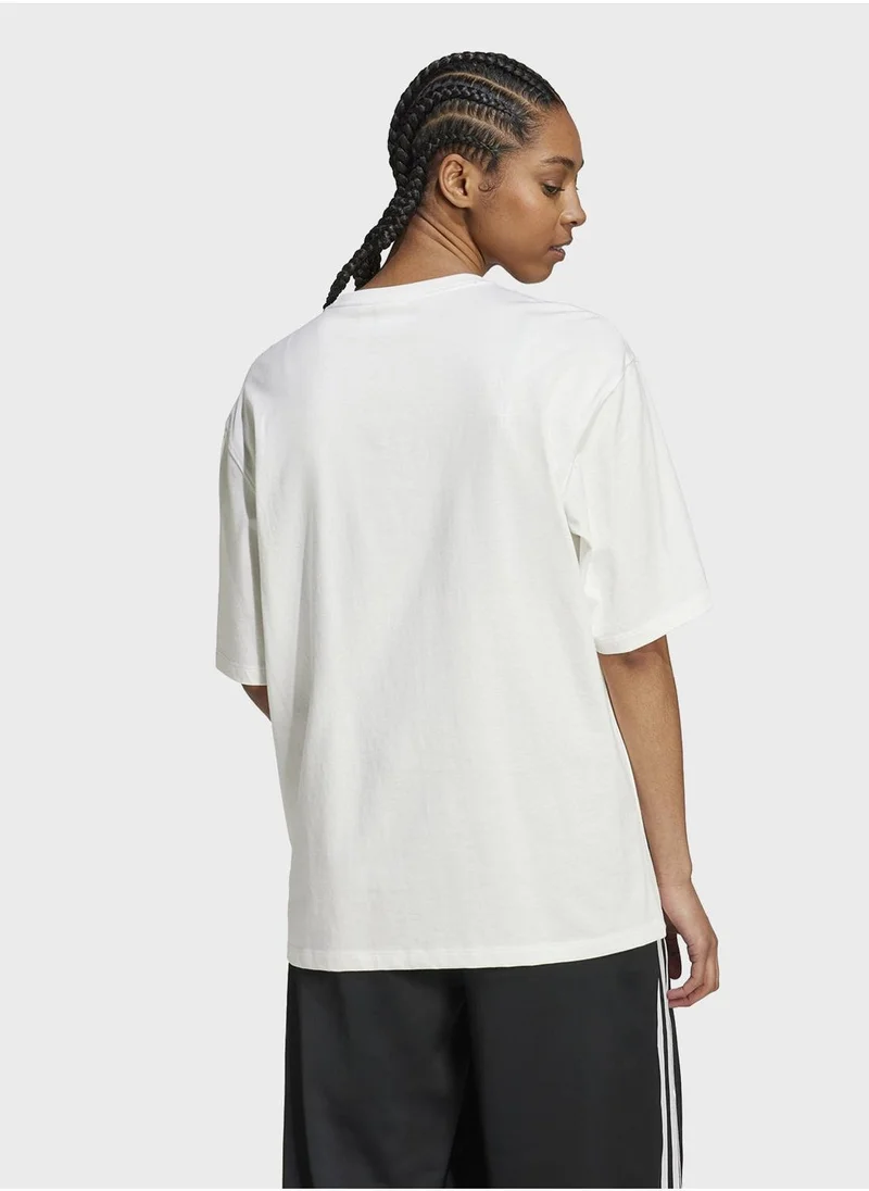 adidas Originals Essentail Boyfriend T-Shirt