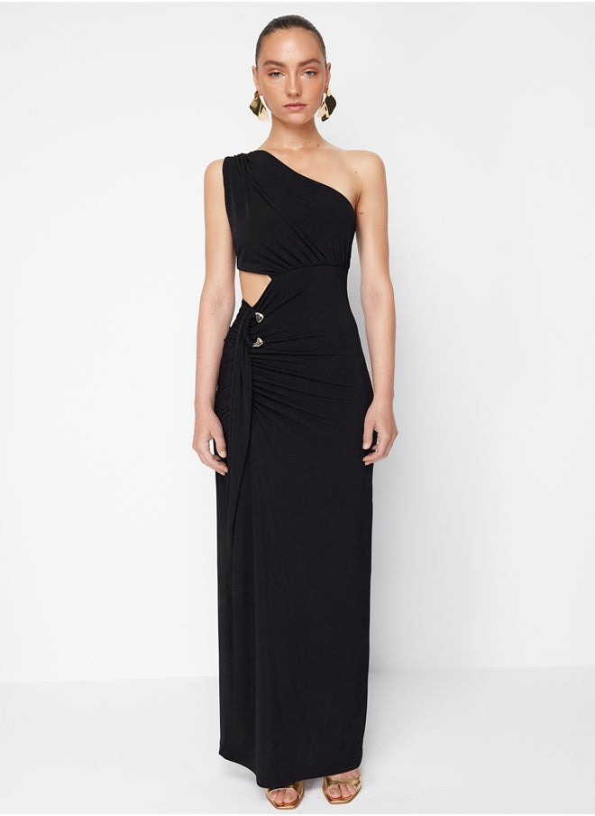 trendyol X Zeynep Tosun Black Cut Out and Accessory Detailed Long Evening Dress & Graduation Dress TCLSS24AE00001  - Image 2