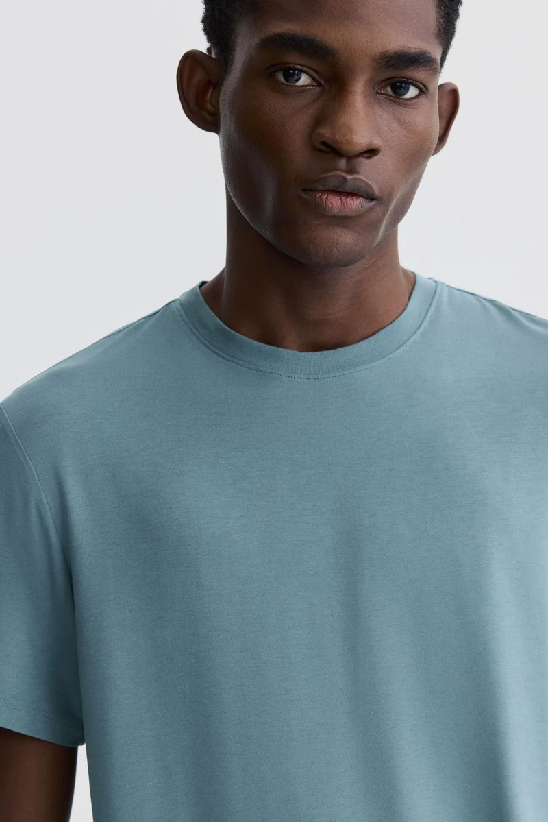 اتش اند ام بيجاما مكونة من تي-شيرت جيرسيه وشورت