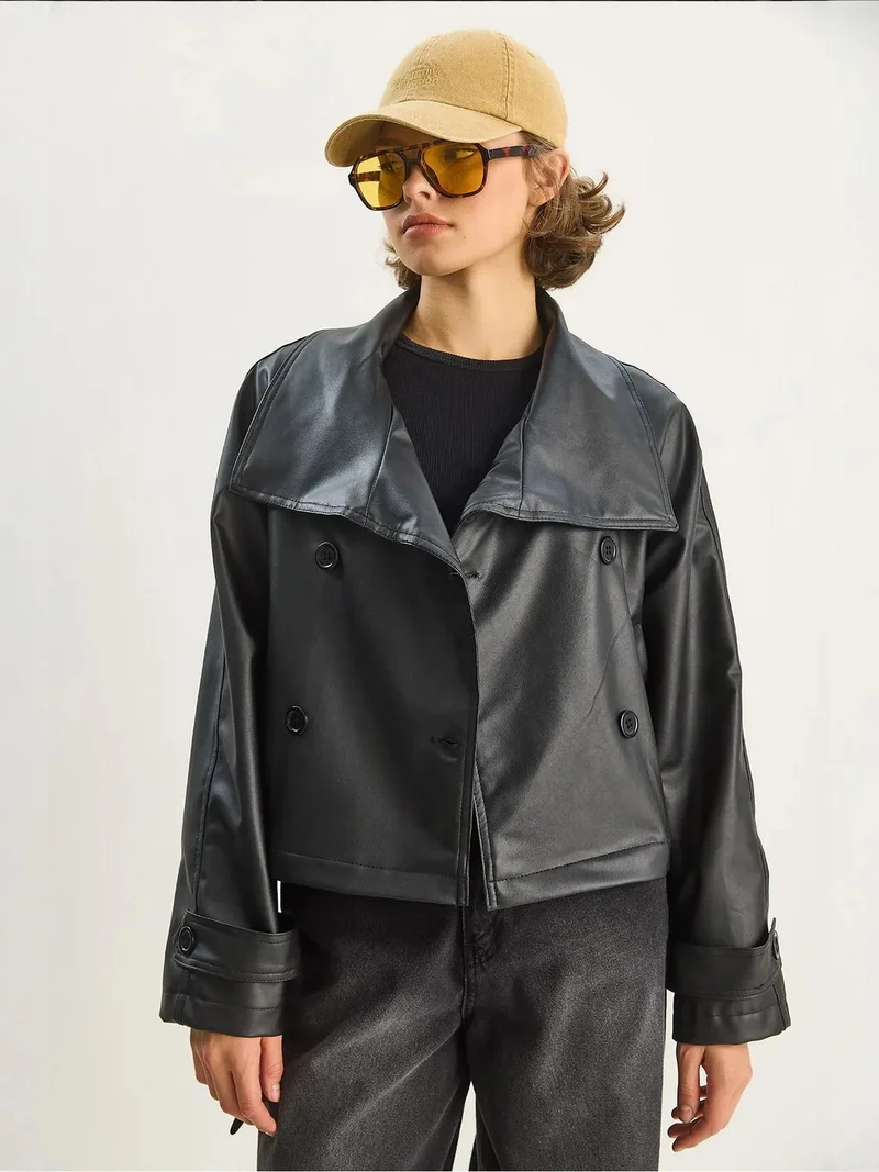 بيانكو لوتشي جاكيت جلد صناعي واسع من لوتشي بأزرار