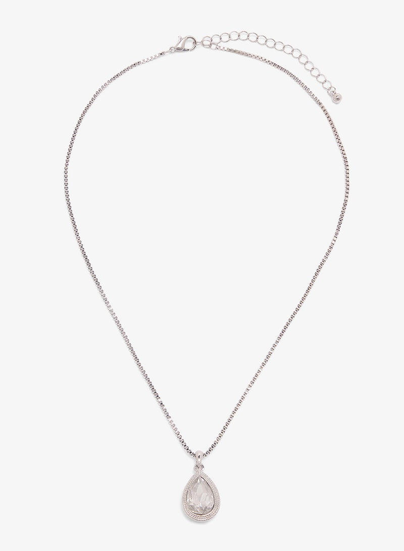 ايلا ليمتد اديشن عقد تشوكر مرصع بالكريستال الماسي متعدد الطبقات - Image 2