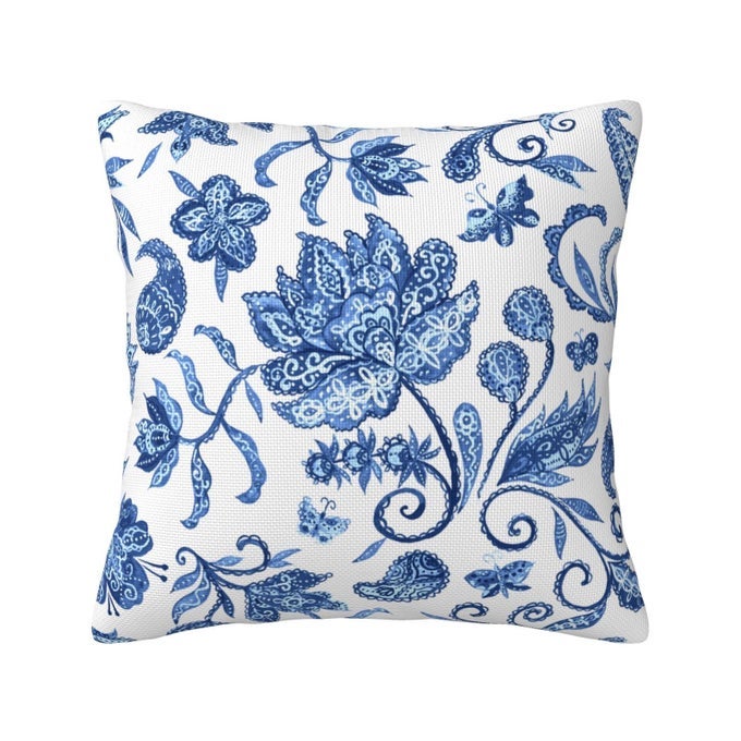 BLUE AND WHITE PILLOW COVERCHINOISERIE DECORCHINOISERIE PILLOWCOASTAL GRANDMA DECORGRAND MILLENIAL DECORBLUE PILLOWSPAISLEY PILLOW COVER18 18 INCHES