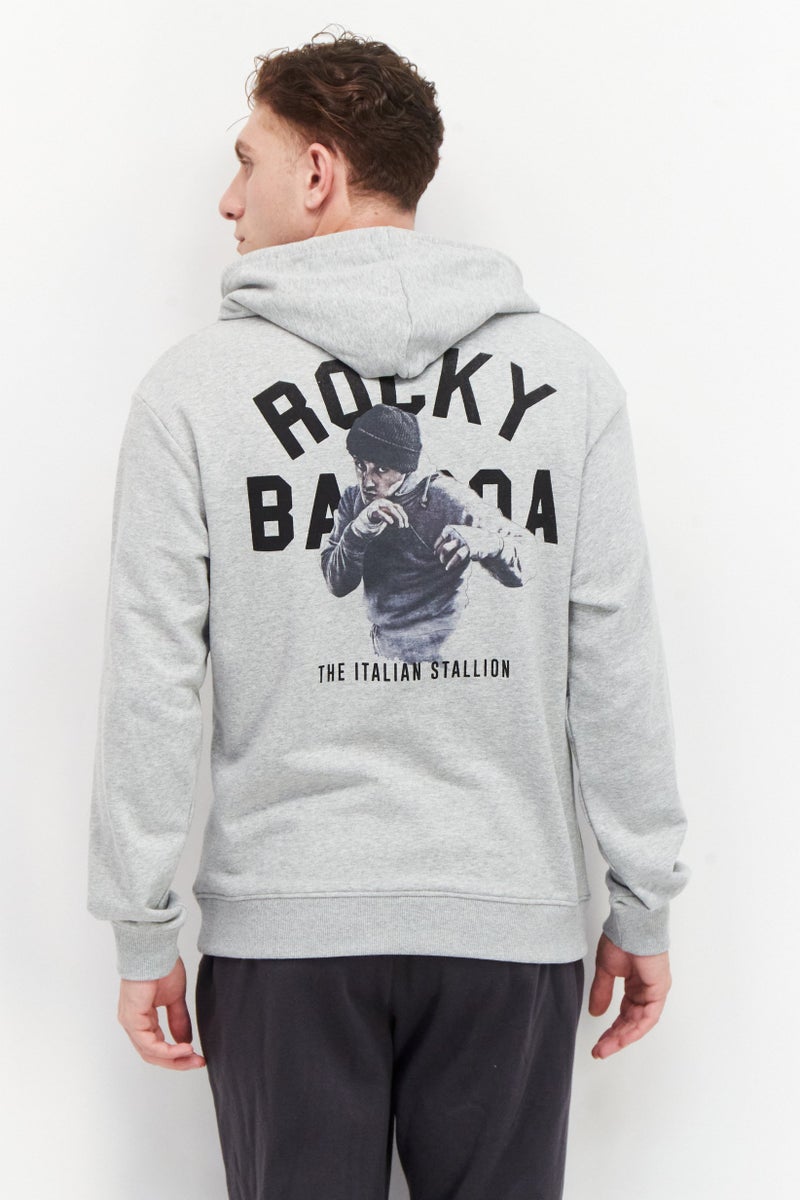 Rocky سويت شيرت رجالي بأكمام طويلة مع غطاء رأس وطباعة جرافيك، مزيج رمادي - Image 4