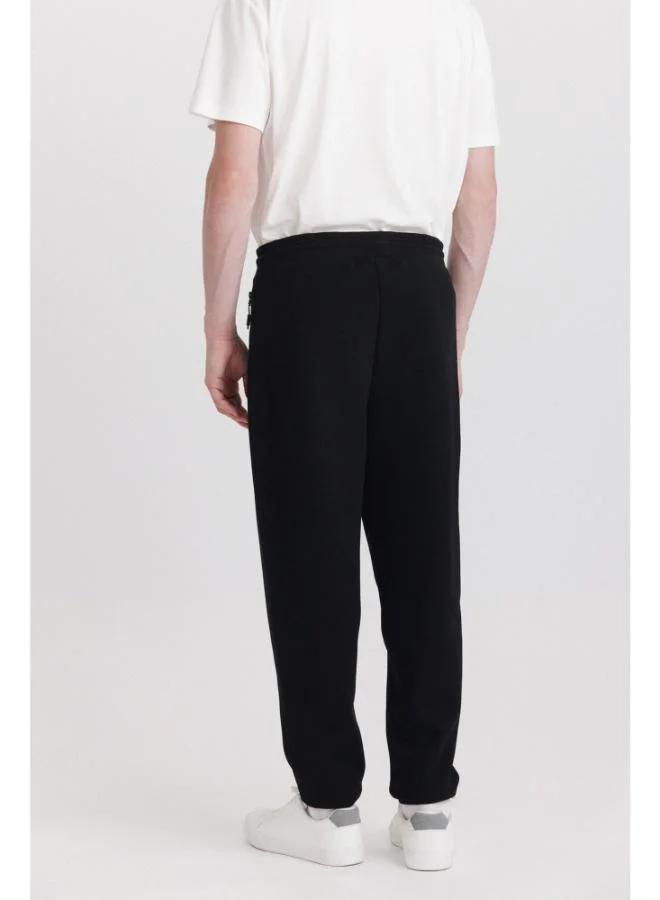 Springfield  Technical fabric jogger for Men | Best Price UAE