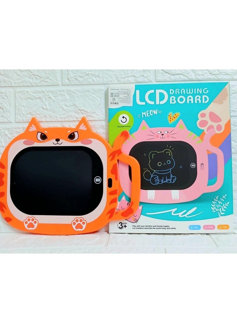 تابلت الرسم الـ LCD Drawing Board هو الاختيار المثالي، تصميم جذاب على شكل قطة بألوان مبهجة (يجذب الأطفال من أول نظرة)،شاشة LCD للكتابة والرسم بدون فوضى ولا أوراق،زر مسح سريع يمسح الرسمة بضغطة واحدة،🖊️ قلم مرفق سهل الاستخدام،موفر للطاقة وبطارية تدوم لفترة طويلة،يساعد على تنمية الإبداع والخيال والمهارات الحركية💪  مناسب للأطفال من عمر 3 سنوات فأكثر،خفيف الوزن وسهل الحمل في أي مكان🤍