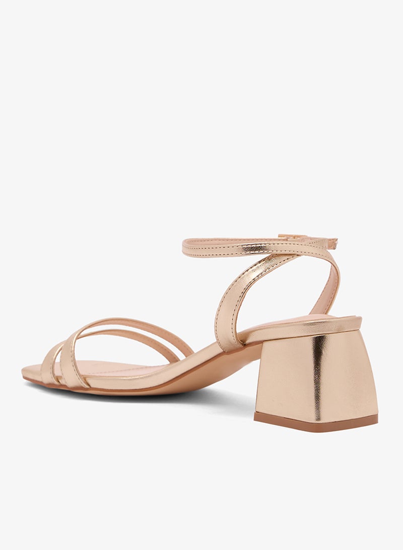 ريد صنادل بكعب وحزام للكاحل - Image 3