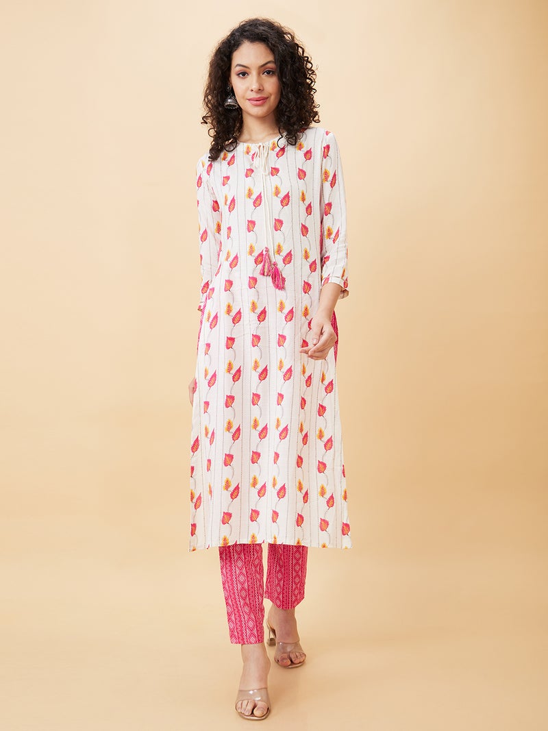 globus Globus Women Floral Printed Tie-Ups Neck Kurta With Trousers  - Image 2