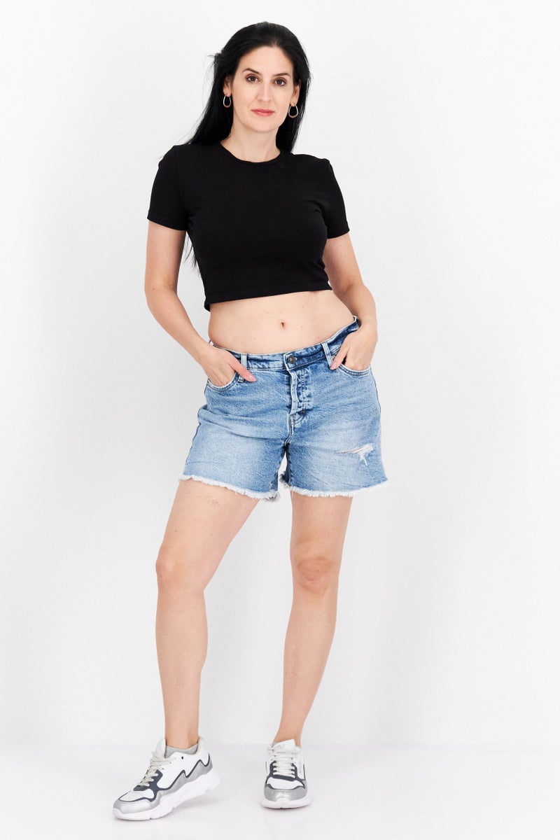 Earnest Sewn شورتات جينز مغسولة للنساء، زرقاء - Image 4