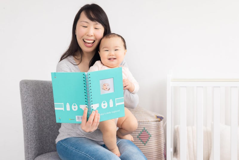 Pearhead Baby’s Daily Log Book, 50 Easy to Fill Pages to Track and Monitor Your Baby’s Schedule, Baby Care Planner for Newborns, Nursing, Sleep, Feeding, Diapers, Pumping, Gift for New Moms - Image 5