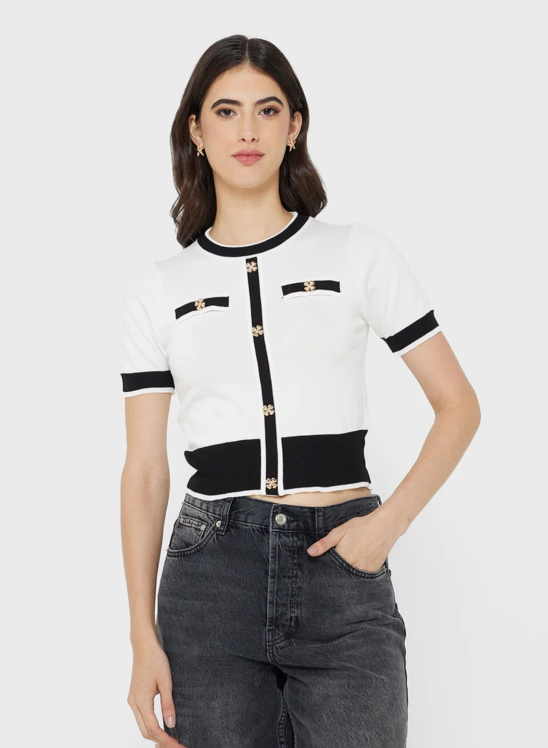جينجر Classic Monochrome Cardigan with Gold Accents