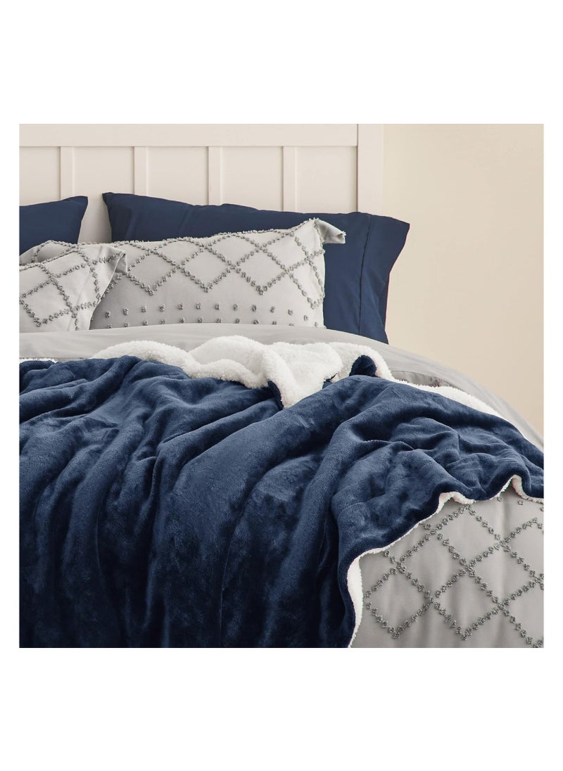 Fabienne - Silky Soft Sherpa Blanket Single Size Ultra Plush Bed Blanket Navy Blue 160x220 cm - Image 1