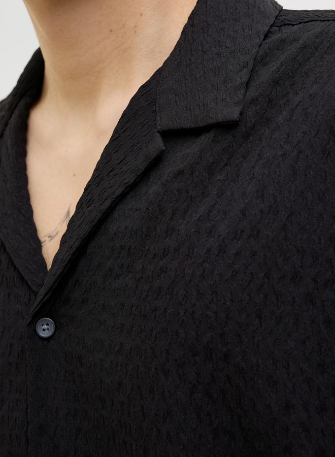 جاك اند جونز قميص بياقة منتجعات بقصة عادية وملمس مميز - Image 4