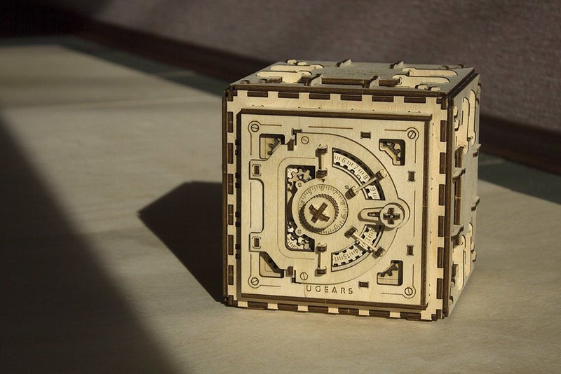 UGEARS Model Safe Kit | 3D Wooden Puzzle | DIY Mechanical Safe - Image 4