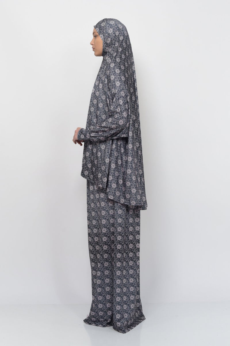Altobeh Practical Two Piece Sun Patterned Bat Sleeves Lycra Hijab Prayer Dress with Headscarf 992-0302  - Image 5