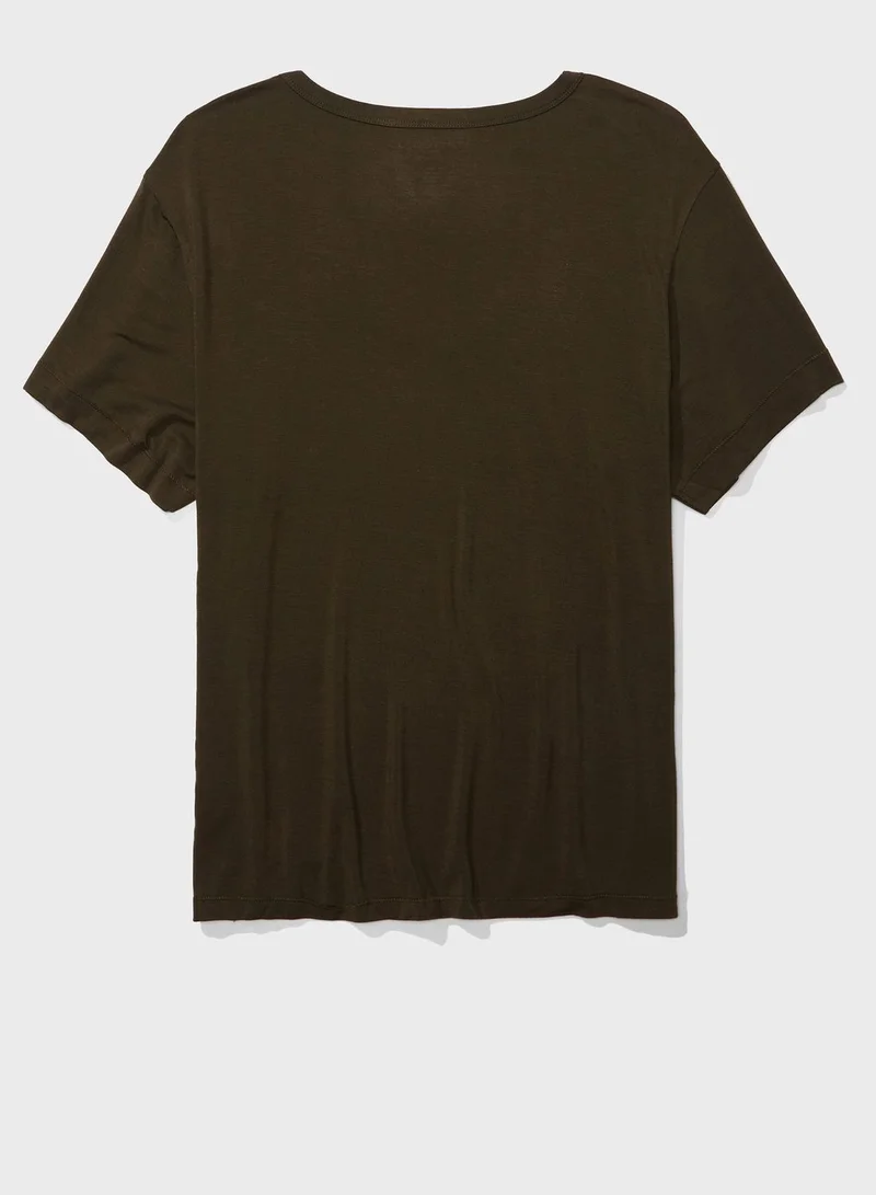 American Eagle V-Neck T-Shirts