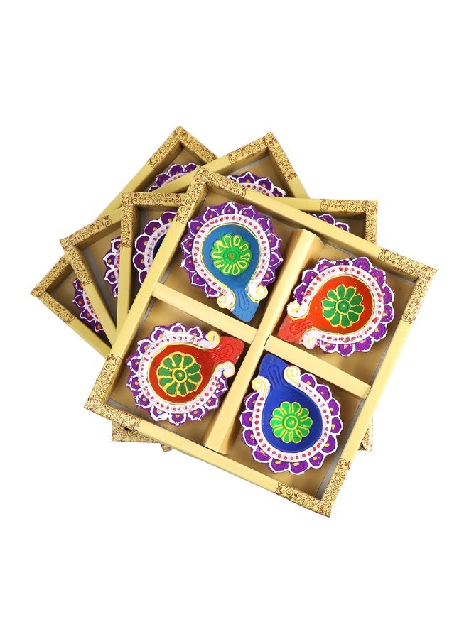 Madhoor Diwali Essentials Kit - Set includes 16 Diyas, 50 pieces Premium Tealight Candles, 2 Rangoli Stencils, 4 Rangoli Colors & 40 pieces Cotton Vat Long - Image 3