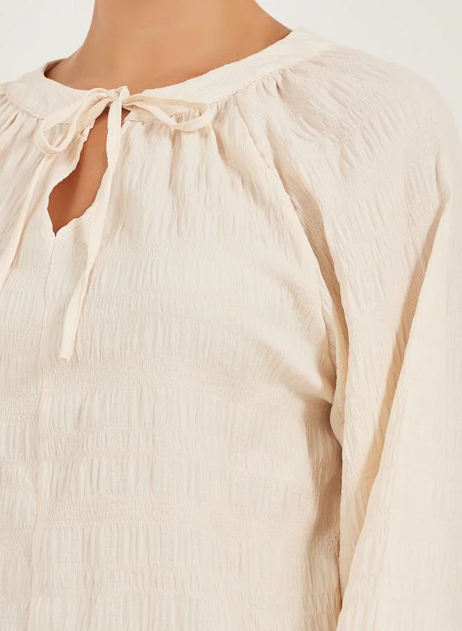 Styli Styli Seersucker Tie-Up Neck Top