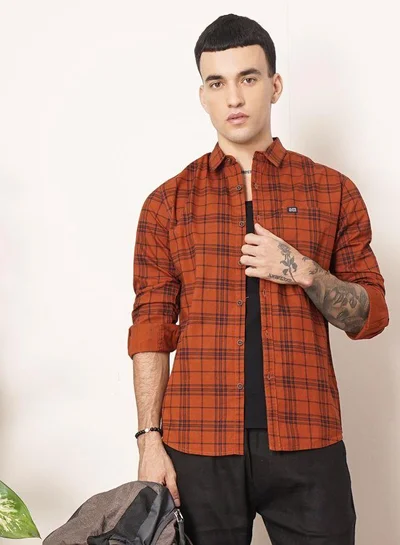 The Indian Garage Co Men Slim Fit Checkered Full Sleeves Cutaway Collar Casual Shirt