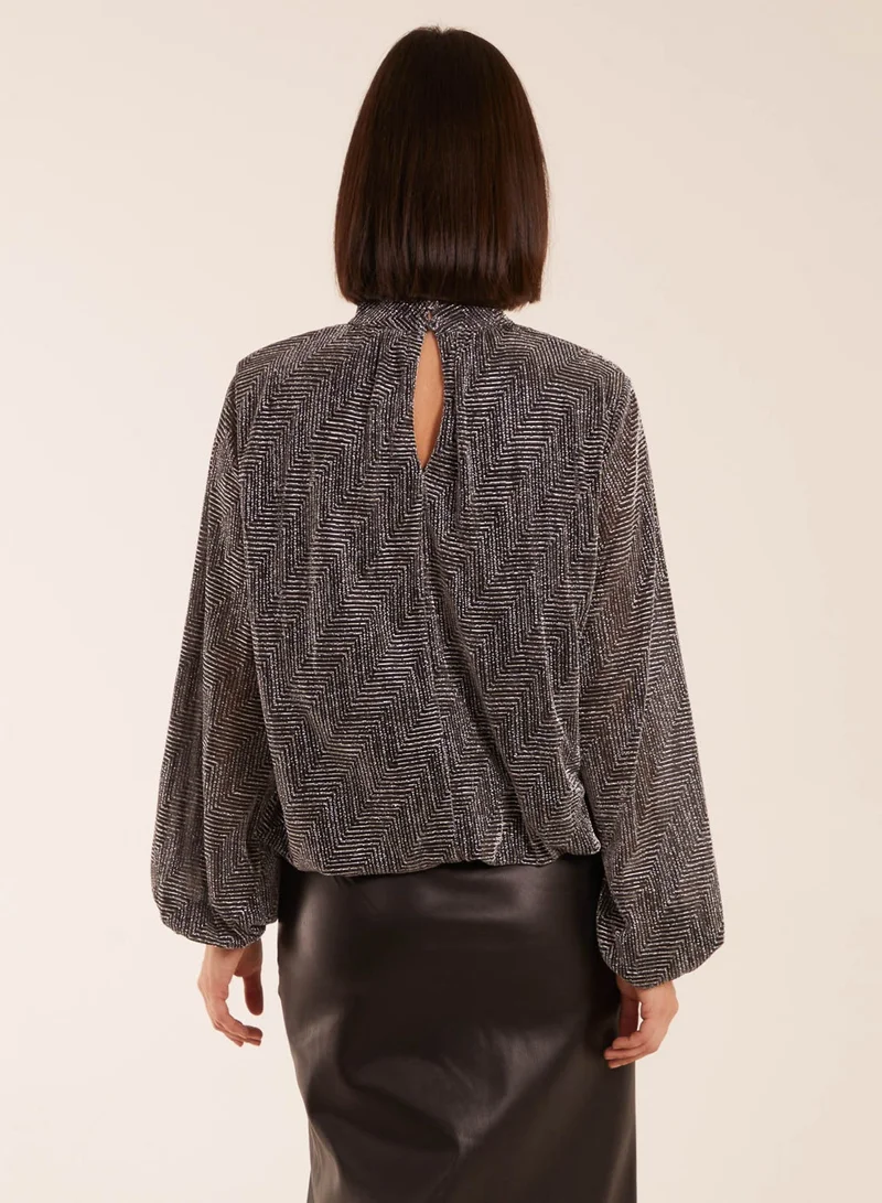 بلو فانيلا Puffball High Neck Top