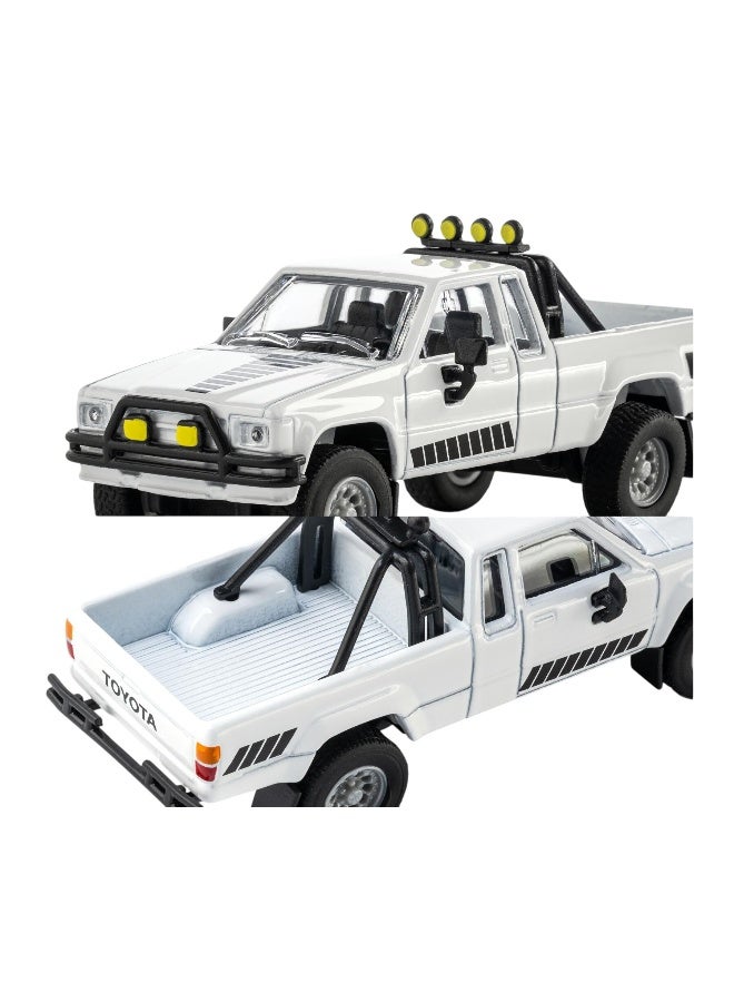 Majorette Metal Collection Series 1985 Toyota Hilux SR5 Pick Up Die-cast Car (1:64, White) - Image 2