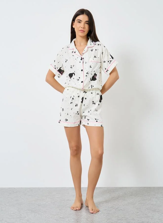 تايك تو طقم من بنطال بيجاما وشورت وبلوزة بطبعة قطة