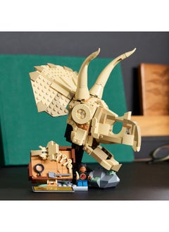 LEGO Jurassic World Dinosaur Fossils: Triceratops Skull Model, Dinosaur Toy for 9+ Year Old Boys & Girls, with Opening Jaw & Display Stand, Birthday Gift Idea 76969 (468 pieces)  - Image 5