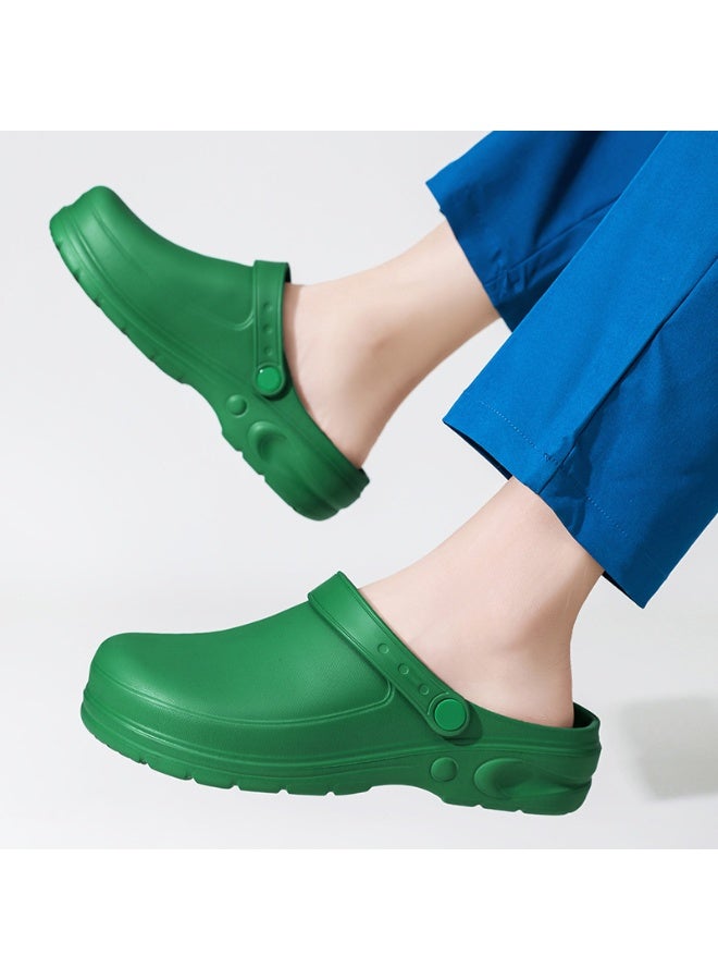 أحذية جراحية للجنسين، مناسبة للأطباء والممرضات. مصنوعة من مادة EVA، وهي مقاومة للانزلاق ومقاومة للماء، ومناسبة لغرف العمليات والمختبرات وغيرها من البيئات المماثلة. - Image 4