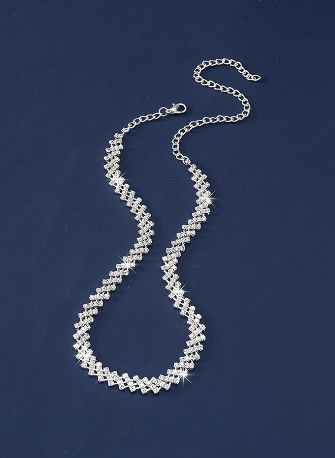 Styli Silver Embellished Link Necklace - Image 4