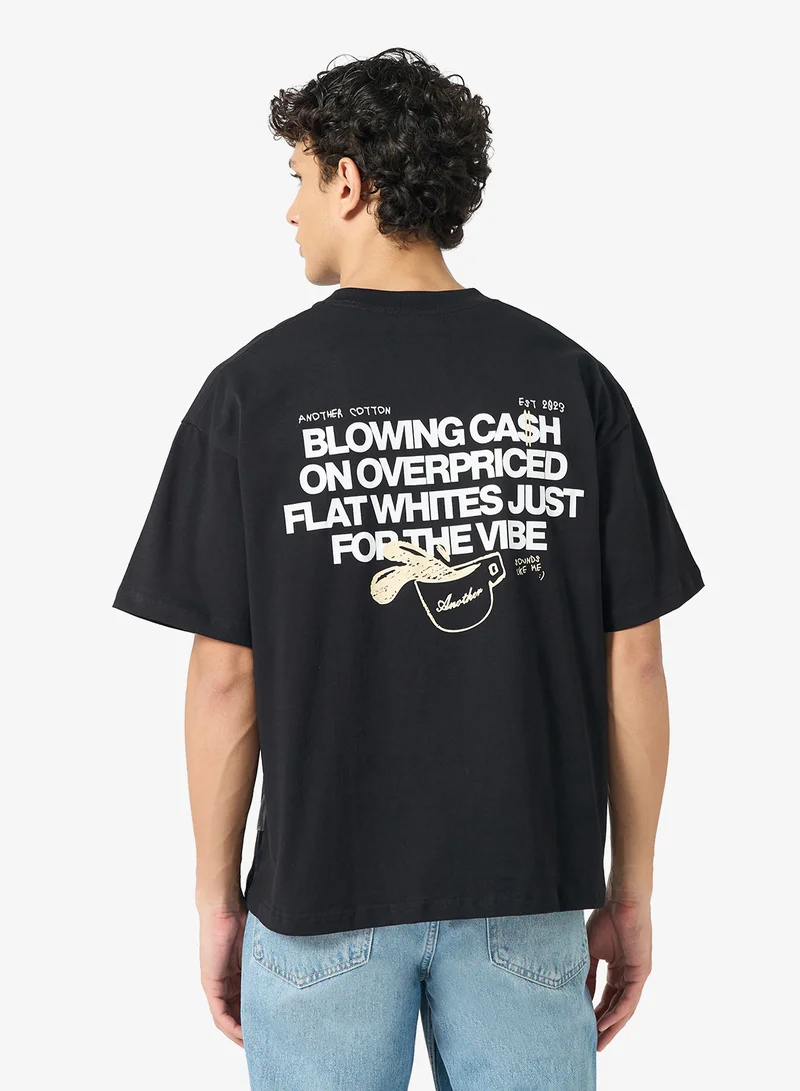 أنوذر كوتون لاب  تيشيرت القهوة البيضاء بسعر مبالغ فيه