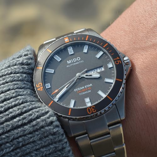 MIDO Ocean Star 200 - Swiss Automatic Watch for Men - 42.5mm Titanium Case - Anthracite Dial - Titanium Bracelet - M0264304406100 - Image 3