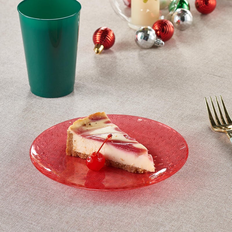 PLASTICPRO 30 Pack Hammered Plastic Plates Heavyweight Disposable Plastic Plates Elegant Red Hammered Platsic Party Dishes (Hammered Red Christmass  7'' INCH PLATES) - Image 2