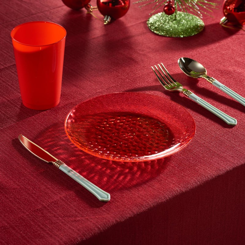 PLASTICPRO 30 Pack Hammered Plastic Plates Heavyweight Disposable Plastic Plates Elegant Red Hammered Platsic Party Dishes (Hammered Red Christmass  7'' INCH PLATES) - Image 3