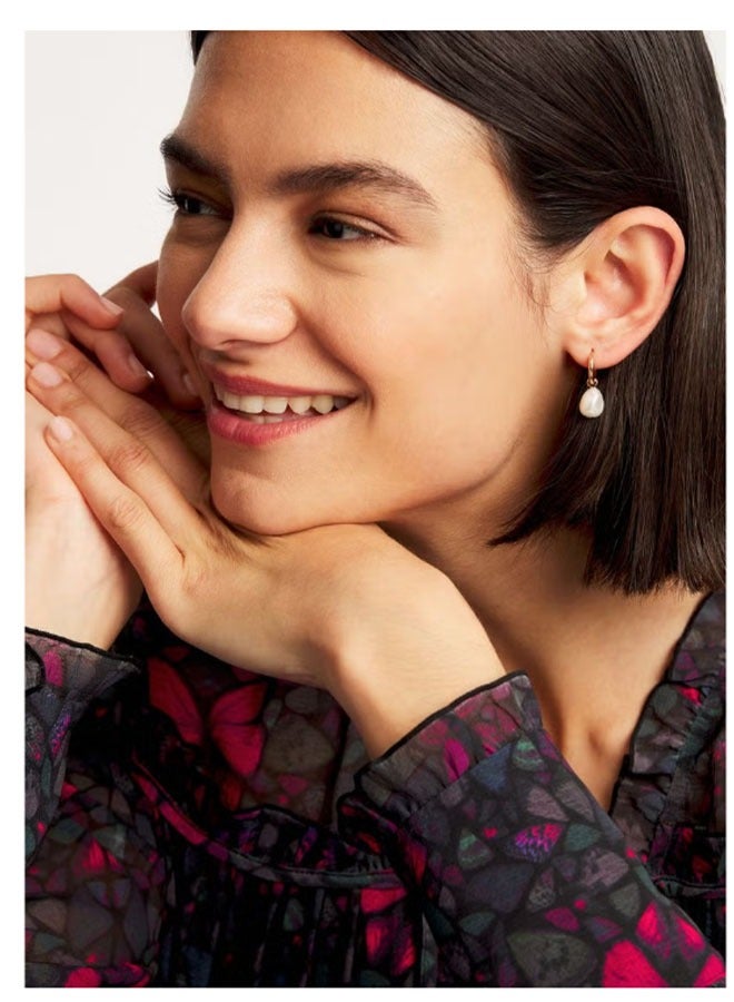Freshwater Pearl Earrings - Minimalist & Elegant Style, Secure Clasp Design, Versatile for Daily & Office Wear - Image 4