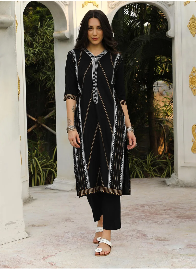 QISSA Women's Midnight Black Geometric Print Kurta With Midnight Black Trousers Set