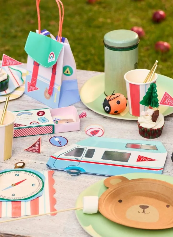 ميري ميري Outdoor Adventures Cupcake Kit