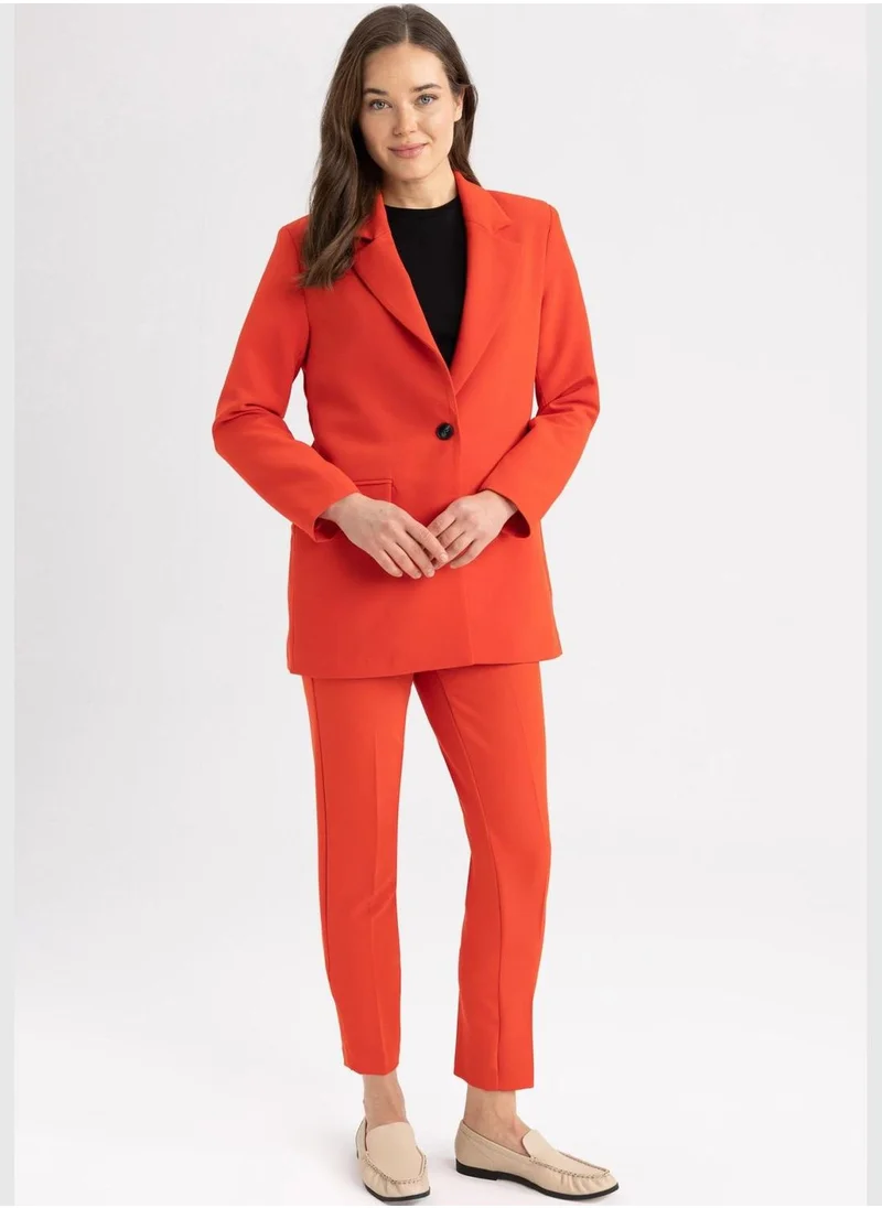 ديفاكتو Woman Carrot Fit Woven Trousers