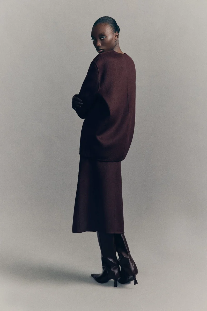 اتش اند ام تنورة ضيقة من مزيج الصوف