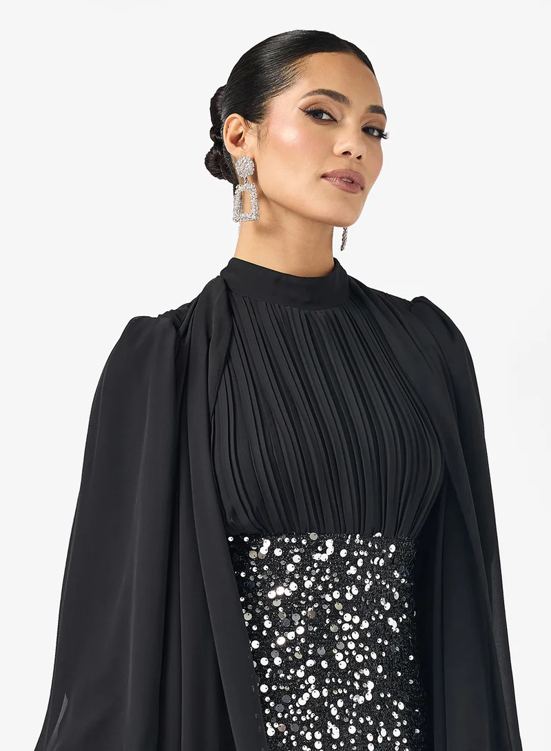 خزانة Shimmer Dress With Cape